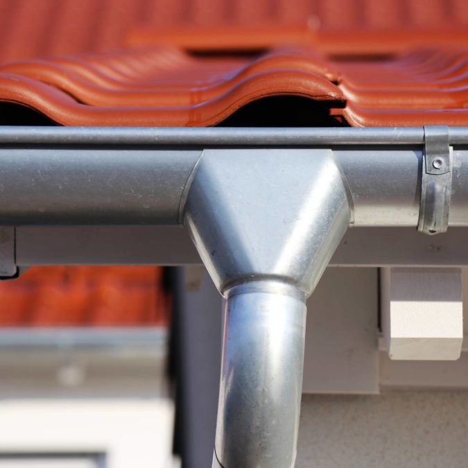 ZINGUERIE3 675X675 | Graff Toiture Entreprise de pose et réparation de zinguerie à Colmar et Sainte-Marie-aux-Mines Wittenheim 2